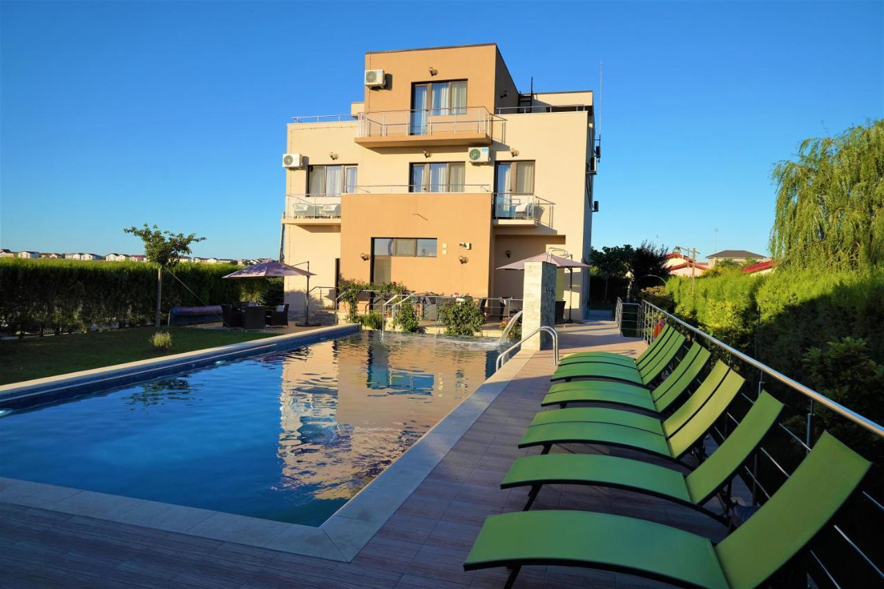 Indeep Club Hotel Cumpăna Kültér fotó